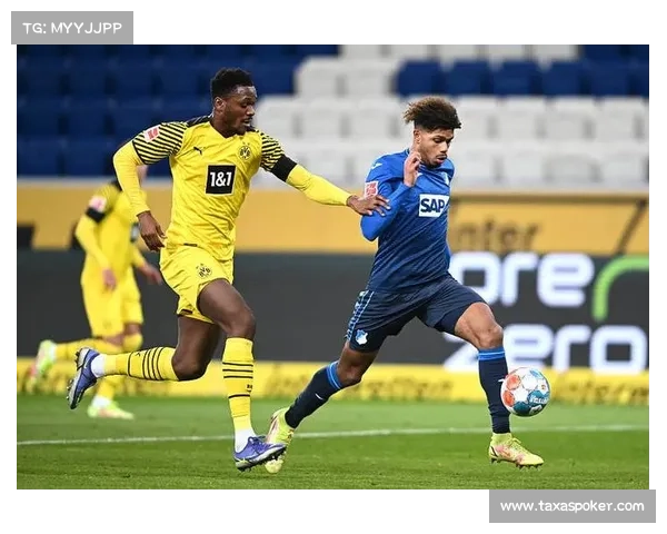 马赛利用对手防线伤病，通过快速传导与边中结合制胜